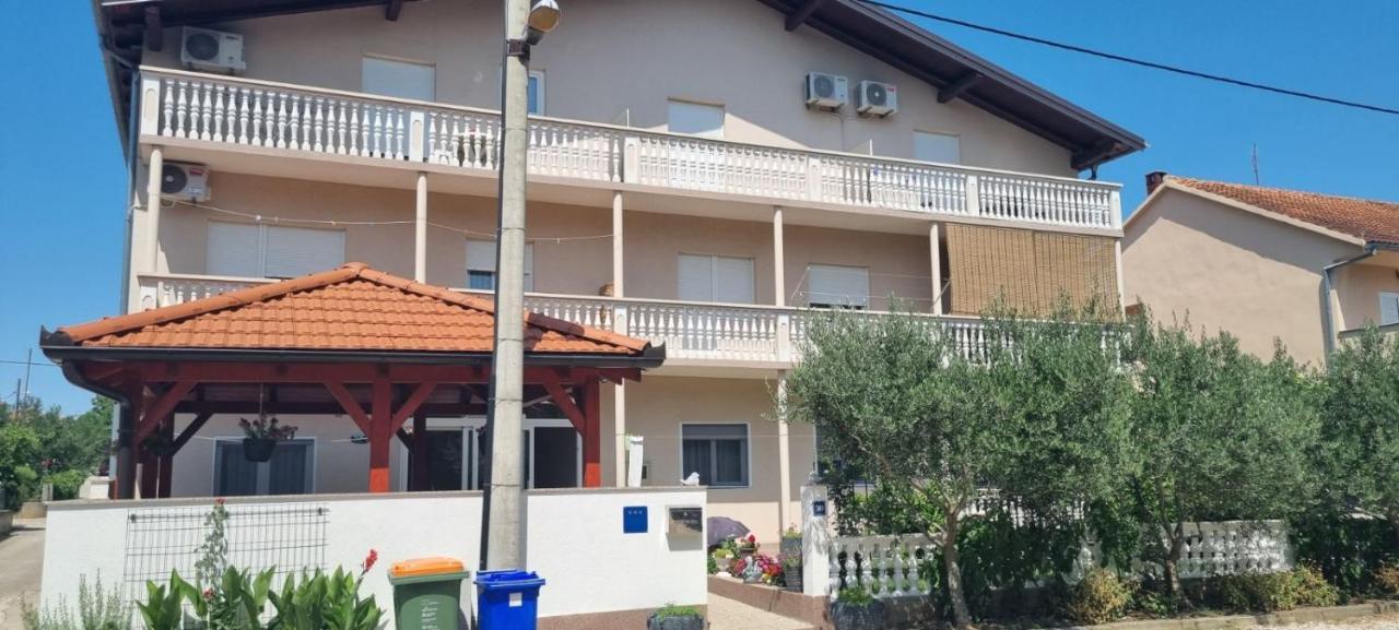Apartmani Italo 비오그라드나모루 외부 사진